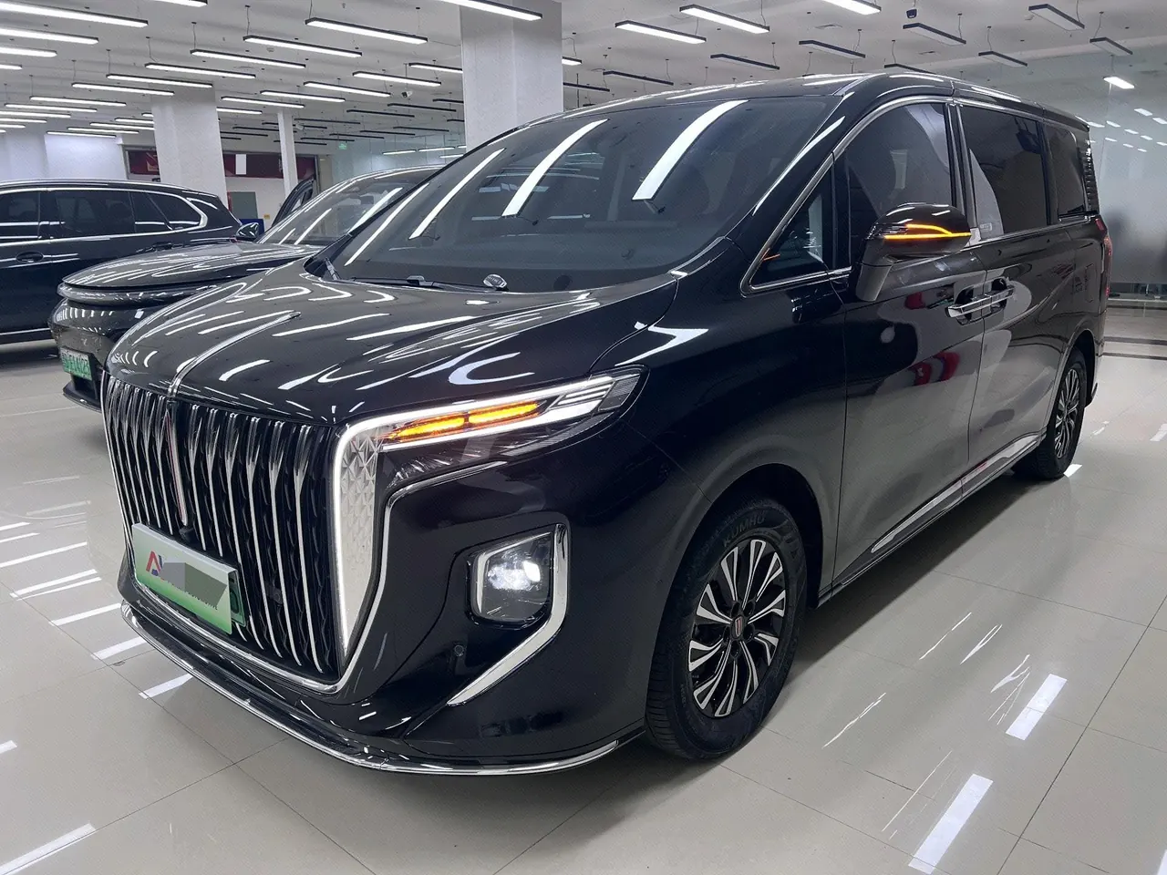 打开图片灯箱:HongQi 2024 HQ9 PHEV 2.0T 4WD Business Edition Welfare Edition Automatic Gear