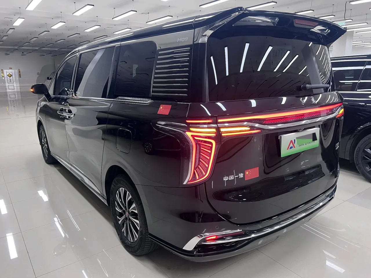 HongQi 2024 HQ9 PHEV 2.0T 4WD Business Edition Welfare Edition Automatic Gear 5