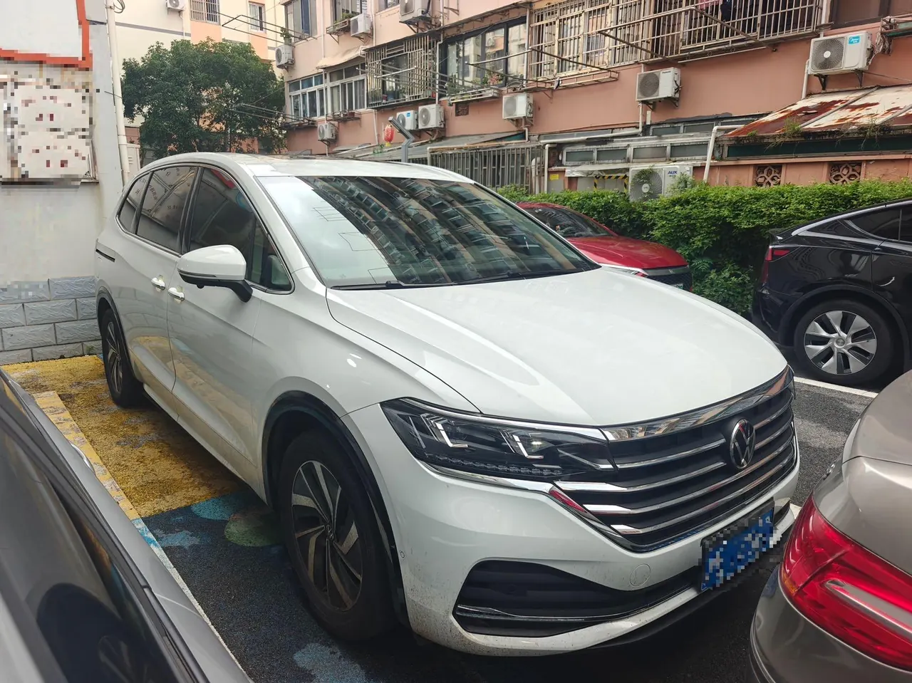 Volkswagen 2023 models of Viran (Viloran) 2.0TSI 330TSI Deluxe Edition Automatic Gear 2