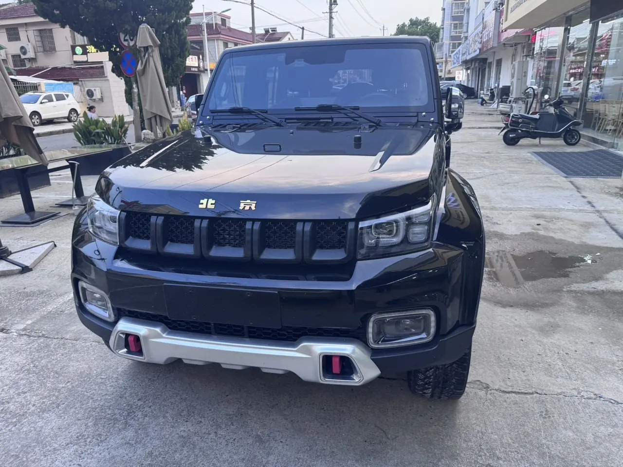 Beijing 2023 BJ40 2.0T 4-wheel drive city hunter version chivalrous automatic gear 2