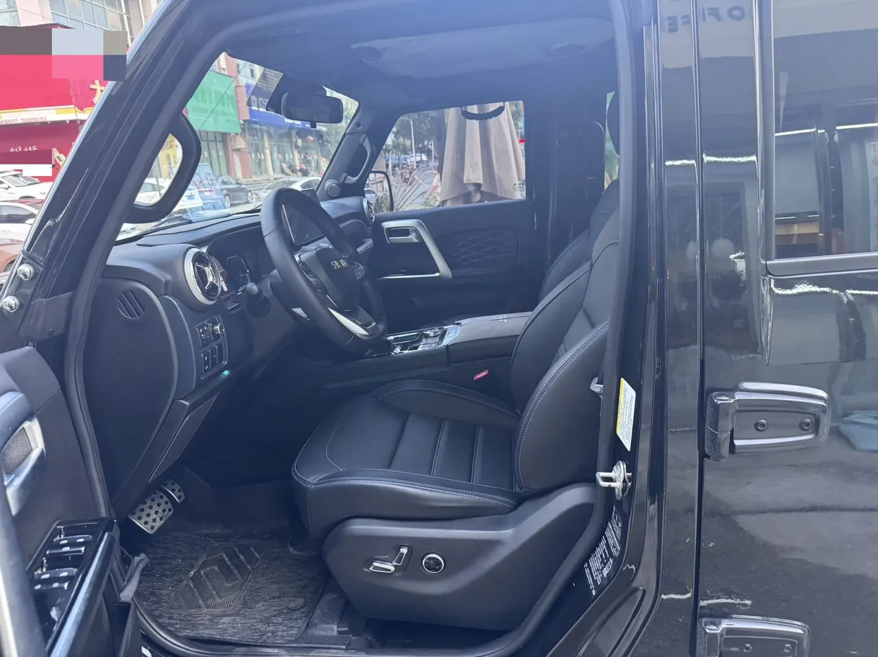 Beijing 2023 BJ40 2.0T 4-wheel drive city hunter version chivalrous automatic gear 7