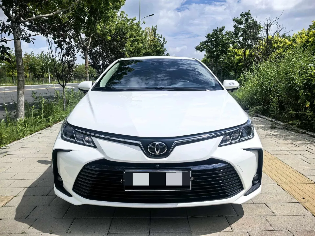 Toyota 2021 corolla 1.2T stepless elite PLUS version of automatic gear 2