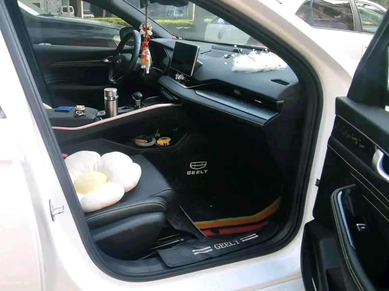 Geely 2023 xingrui 1.5TD rocking version of automatic gear 5