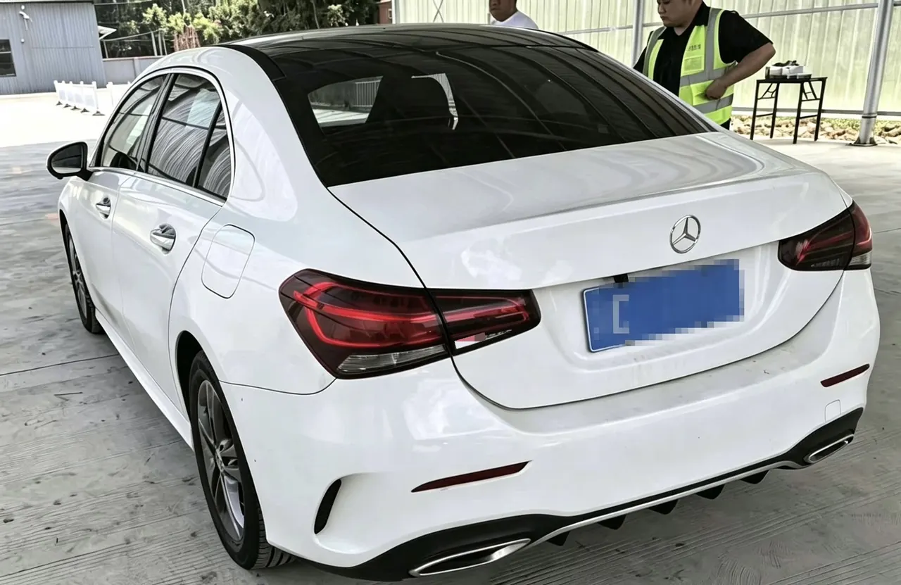Mercedes Benz Class A 2022 A 180 L 1.3T Sports Automatic 3