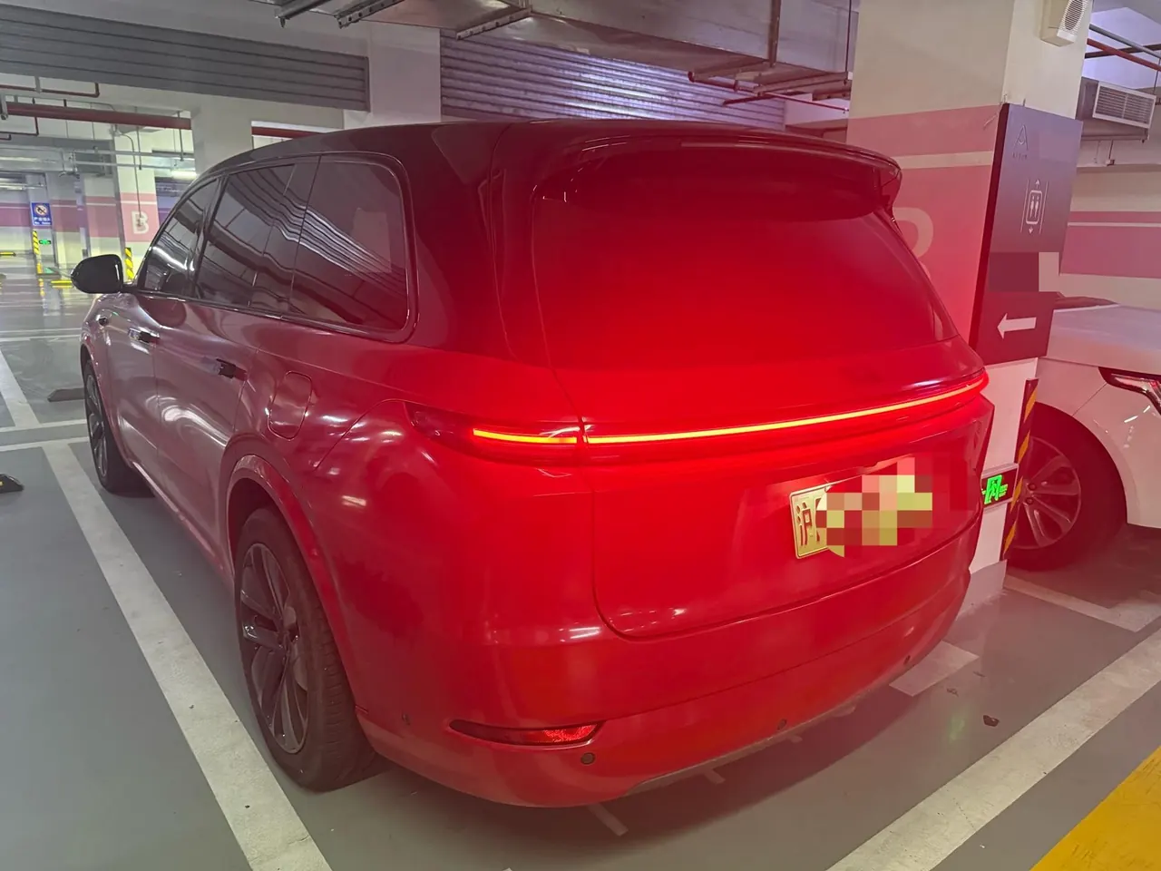 Li 2022 L9 1.5T Max Edition Automatic Gear 7