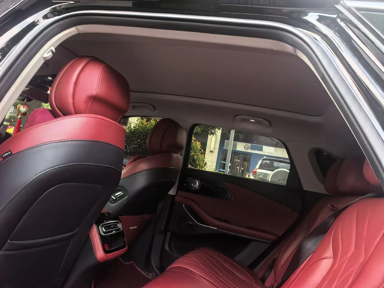 Xingtu 2023 Eta Eta Eta 2.0T 400T Four-wheel Drive Premium Flying Fish Edition Automatic Gear 7