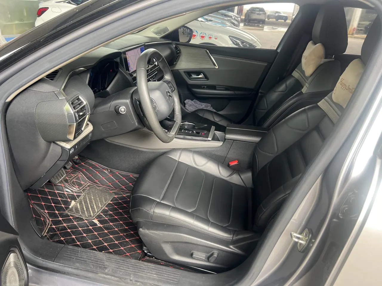 Citroen Versailles C5 X 2022 C5 X 1.6T Enjoy an Uncommon Year of Tiger Opening Edition Automatic Gear 2