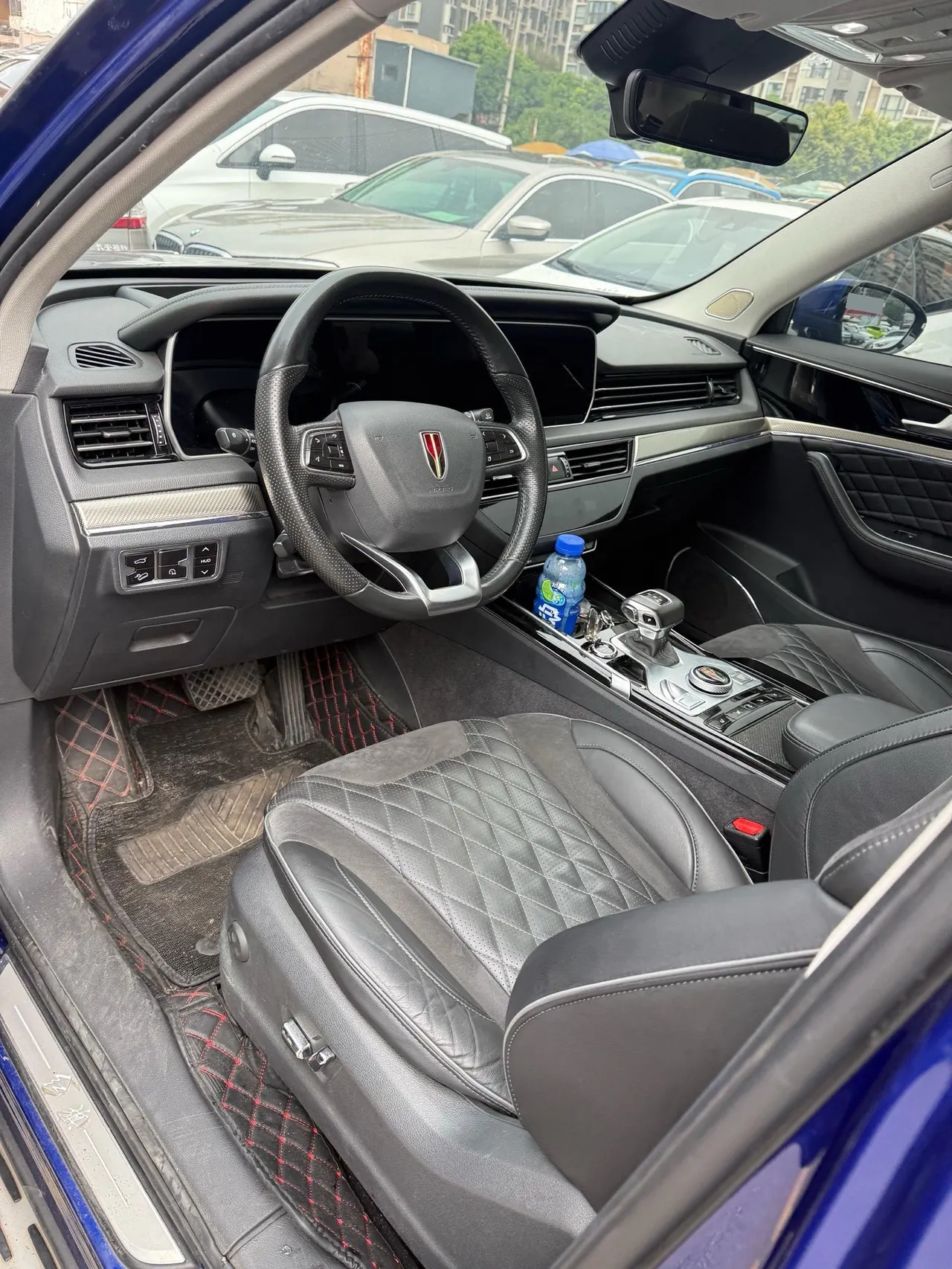 HongQi 2022 HS5 2.0T 4-wheel drive smart flag-sharing version automatic gear 7