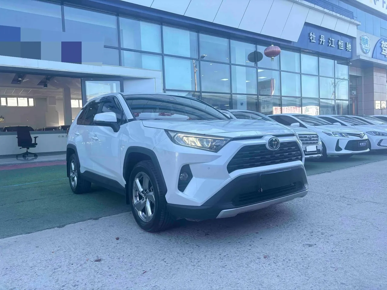 Toyota 2022 RAV4 Rongbo 2.0 Stepless Two-Drive Fashion Plus Edition Automatic Gear 3
