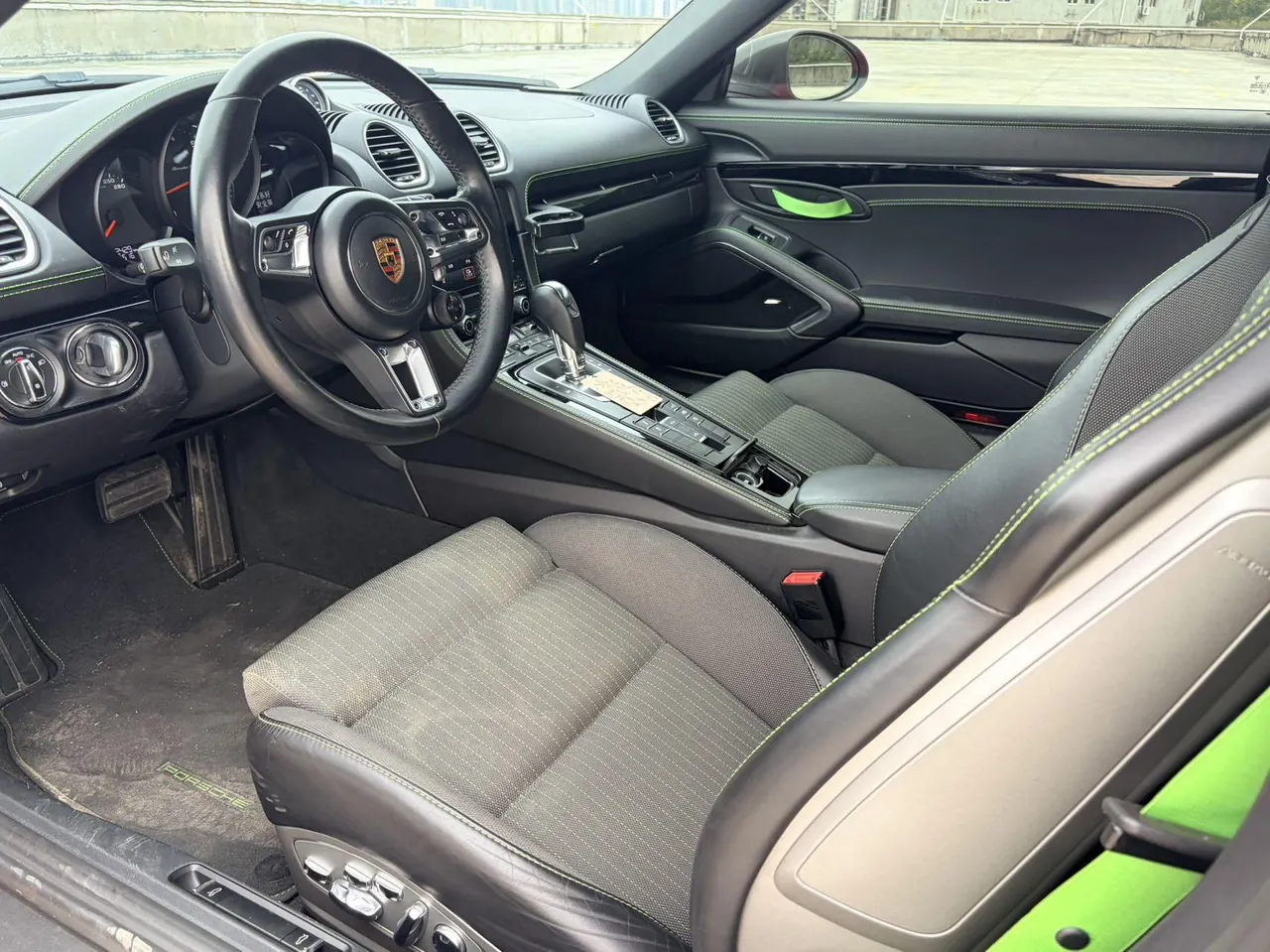 Porsche 718 (Imported) 2022 718 Boxter T 2.0T Automatic 6