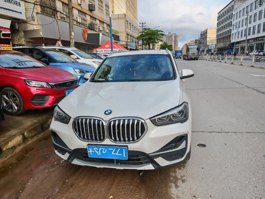 BMW 2020 X1 sDrive20Li 1.5T fashion automatic gear 2
