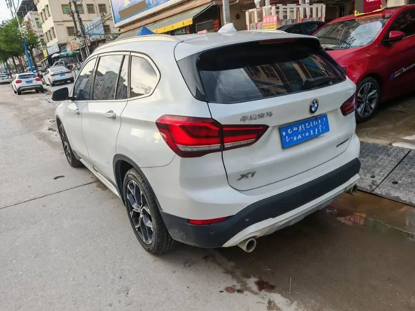 BMW 2020 X1 sDrive20Li 1.5T fashion automatic gear 6
