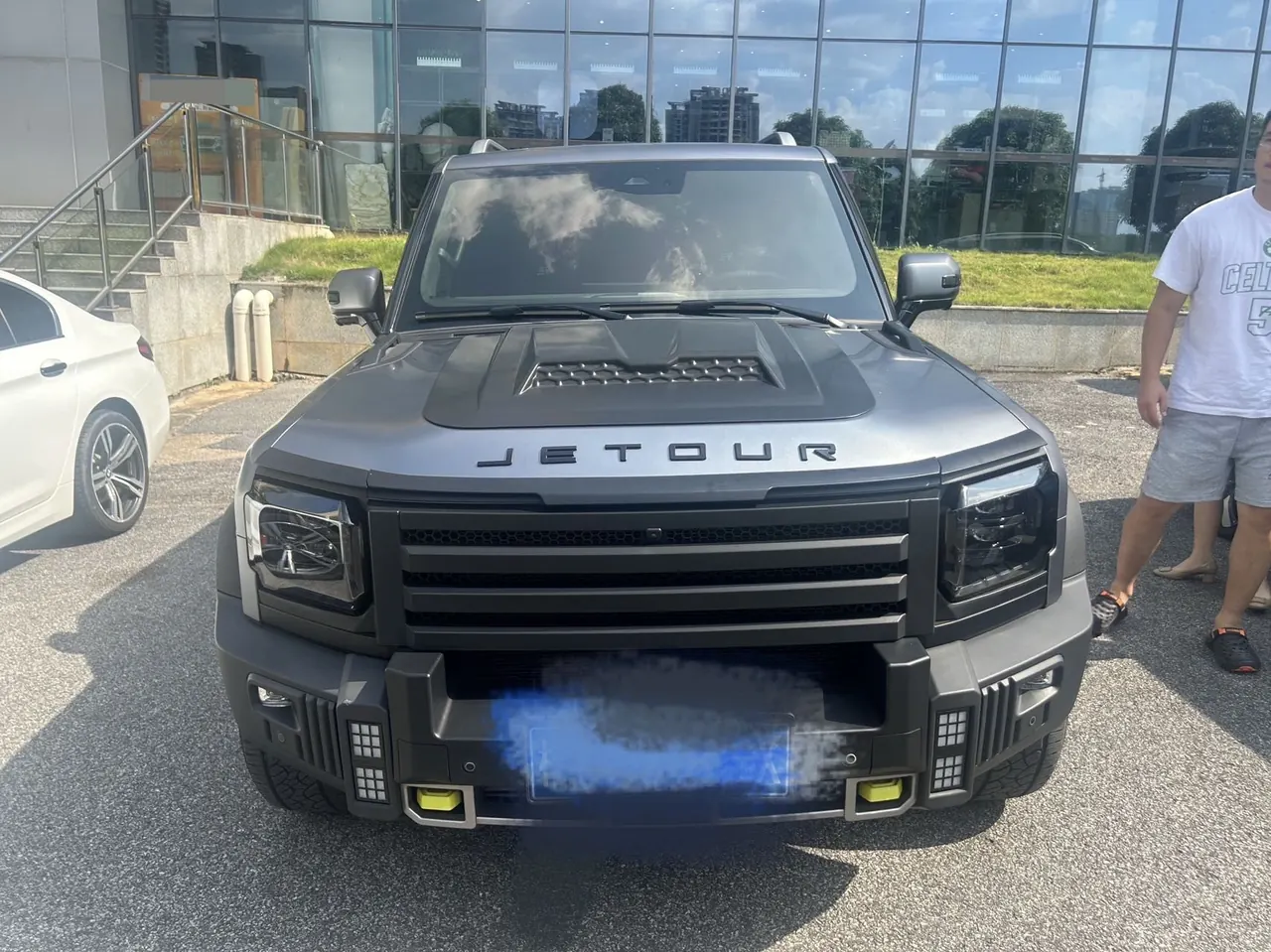 Jetour 2024 Traveler 2.0T Four-wheel Drive Through PRO Entertainment Edition Automatic Gear 2