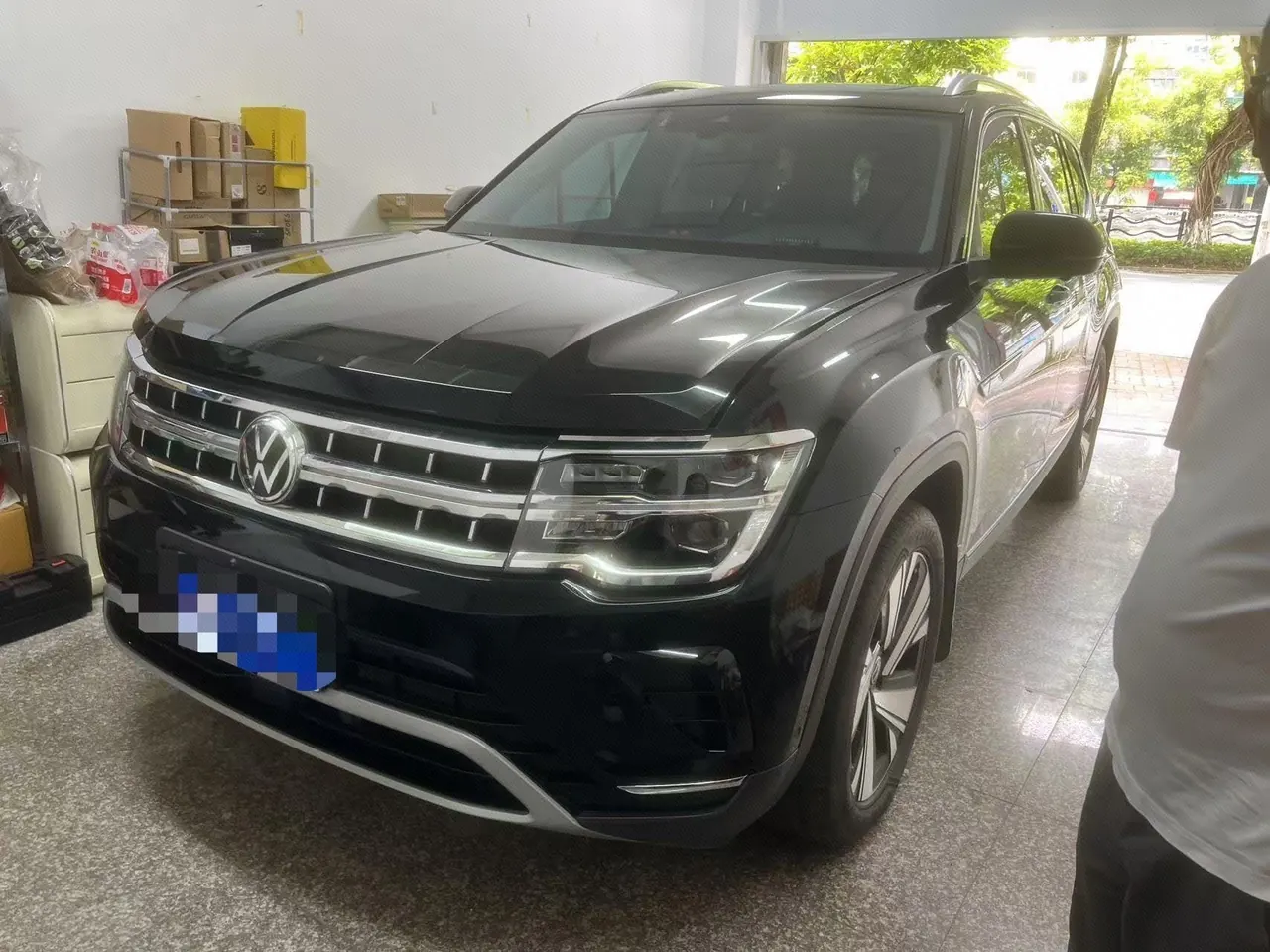打开图片灯箱:Volkswagen 2024 Tuang 2.0TSI 380TSI four-wheel drive Longyao version automatic gear