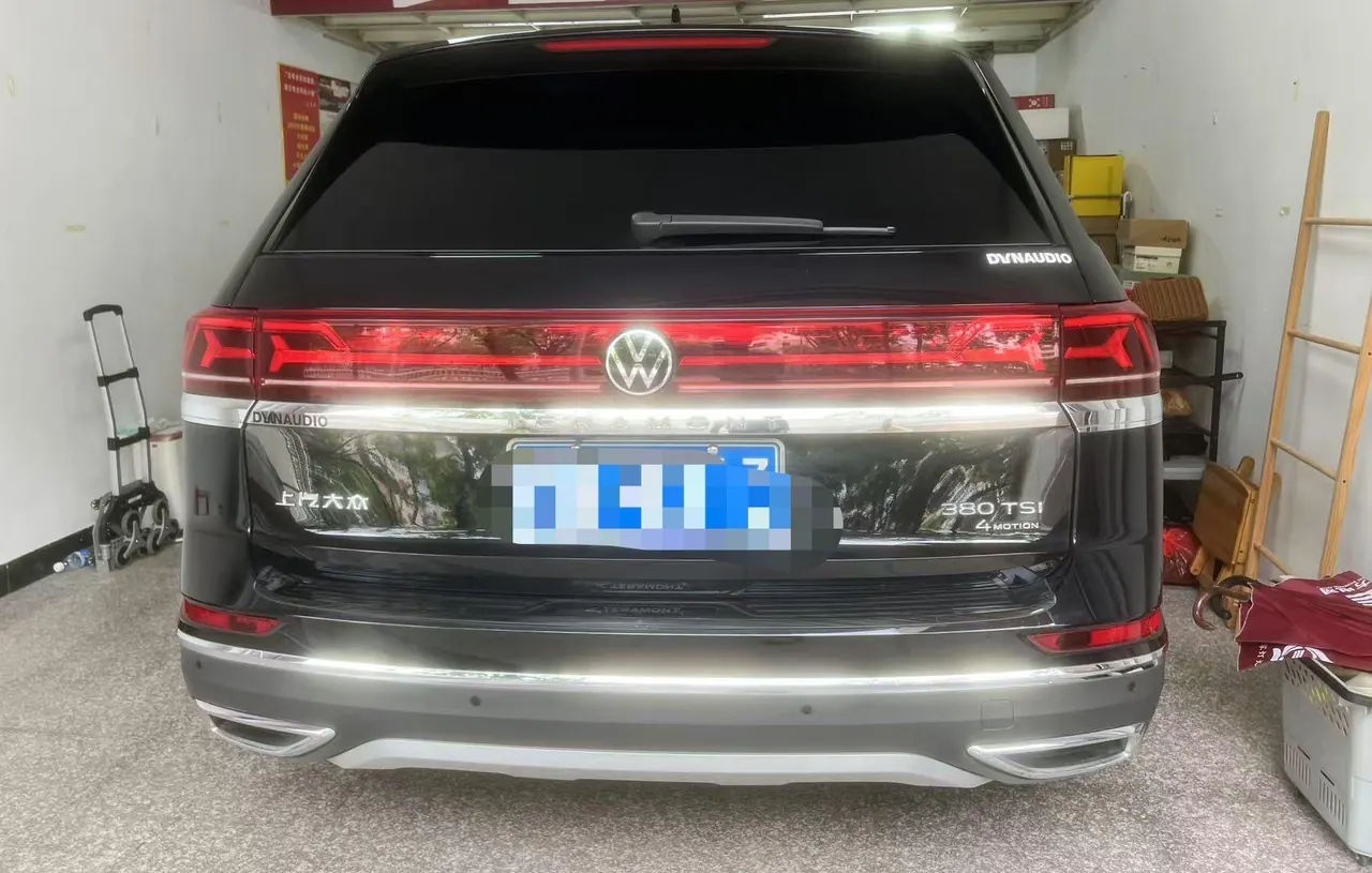 Volkswagen 2024 Tuang 2.0TSI 380TSI four-wheel drive Longyao version automatic gear 3