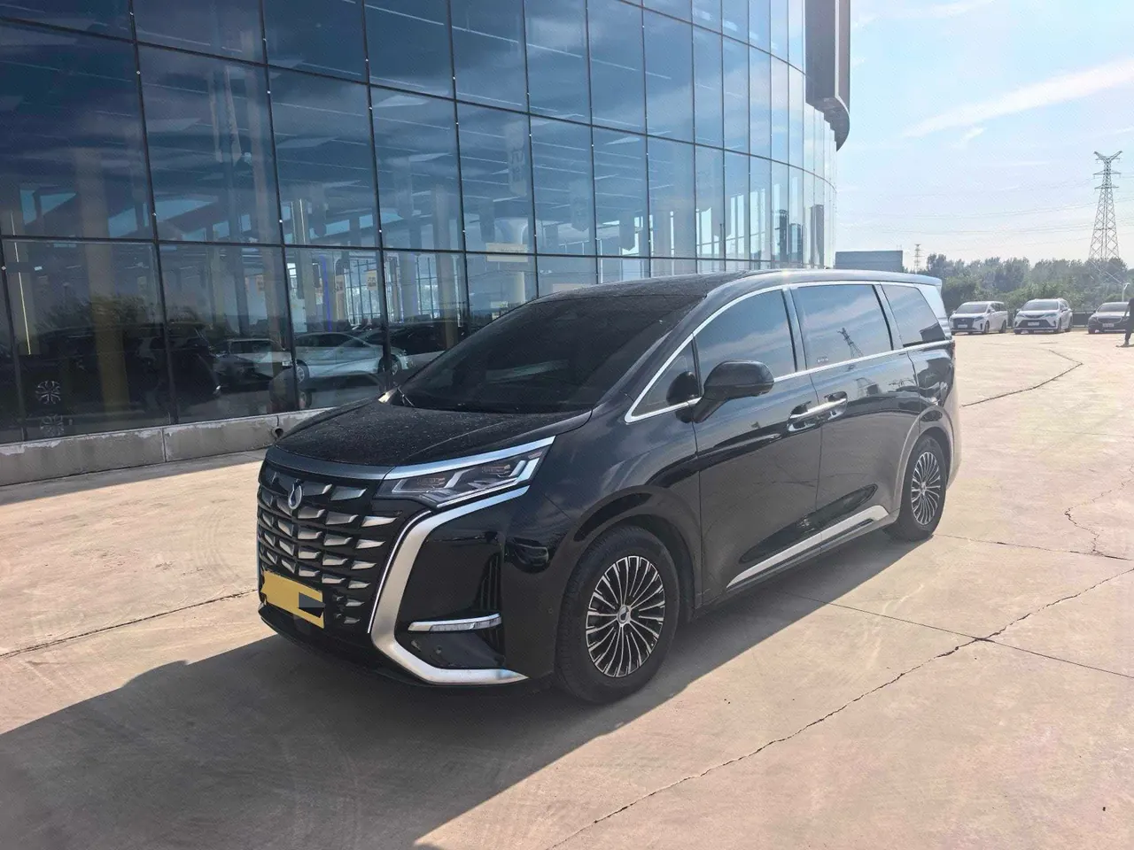 Open image lightbox: Denza 2022 Denza D9 DM-i 1.5T stepless 970 four-wheel drive flagship automatic gear