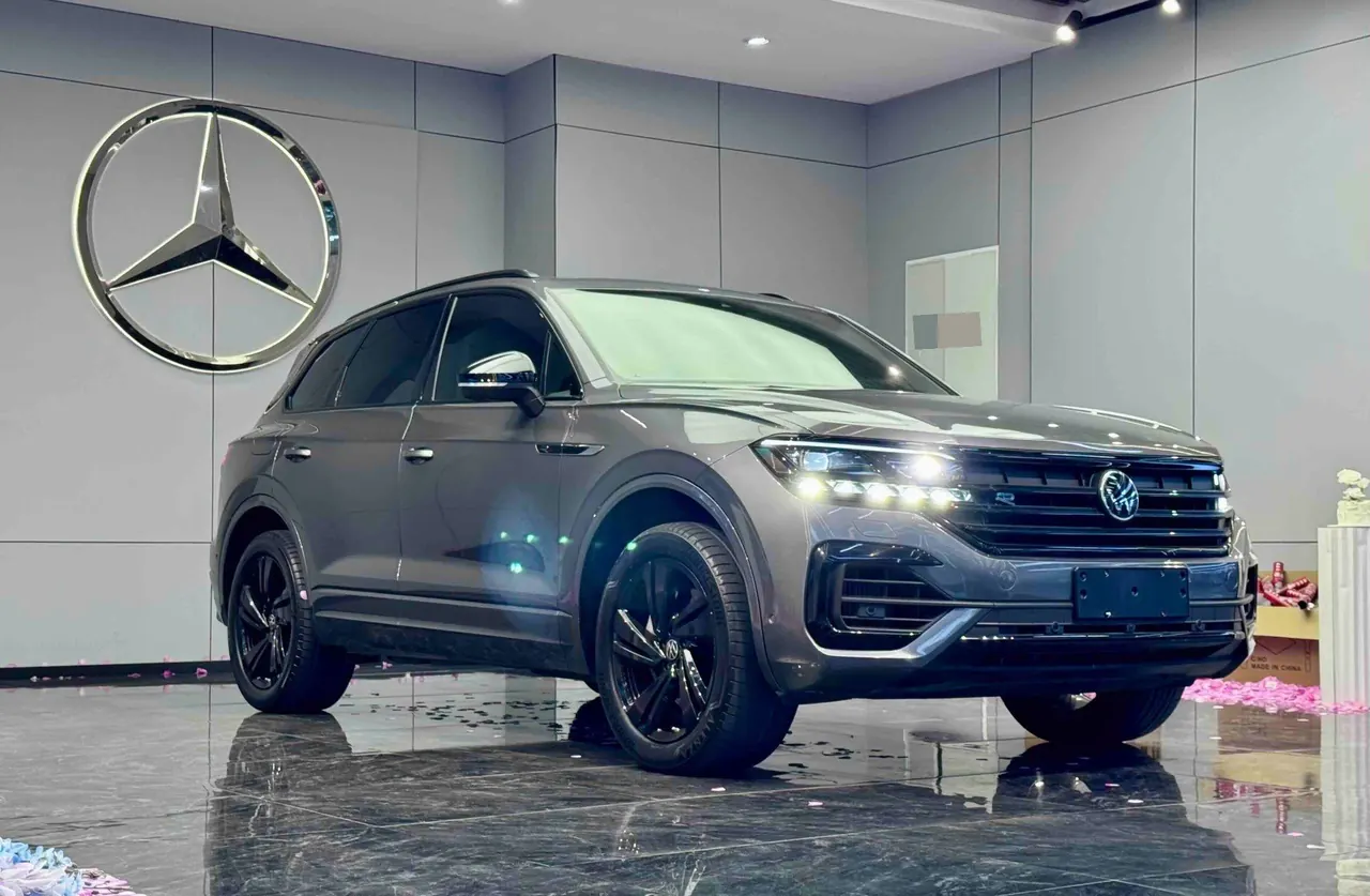 Volkswagen Touareg (Imported) 2022 Touareg 3.0TSI Sharp Edition Obsidian Black Sports Suit Automatic Gear 3