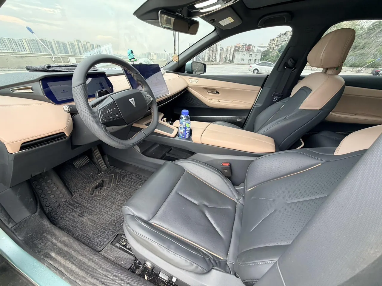 ChangAn Deepal 2022 SL03 1200 Range-extended Automatic Gear 4