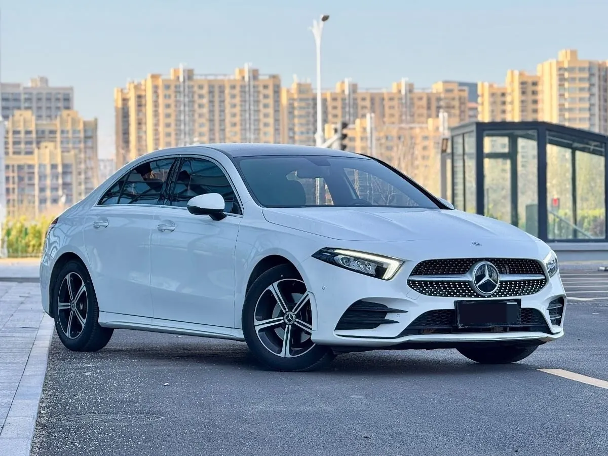 Mercedes Benz Class A 2022 A 200 L 1.3T Fashion (Change 3) Automatic 3