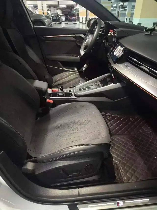 Audi 2023 A3L Limousine 1.4TFSI 35TFSI Deluxe Elegant Automatic 5