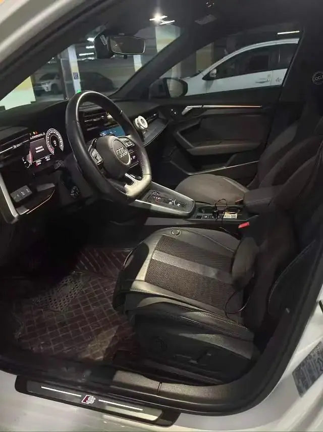 Audi 2023 A3L Limousine 1.4TFSI 35TFSI Deluxe Elegant Automatic 6