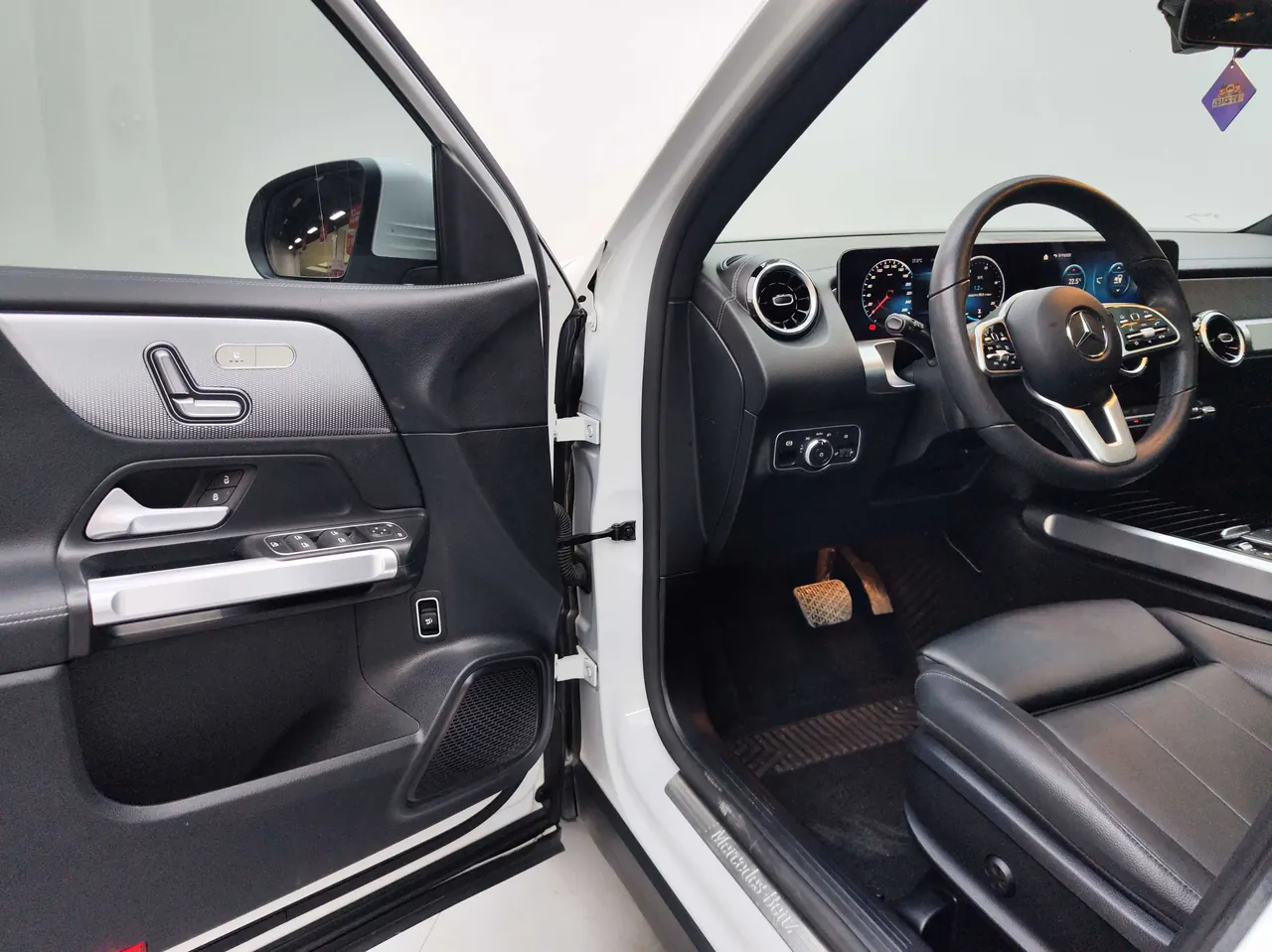 Mercedes Benz 2020 GLB 180 1.3T Dynamic Automatic 8