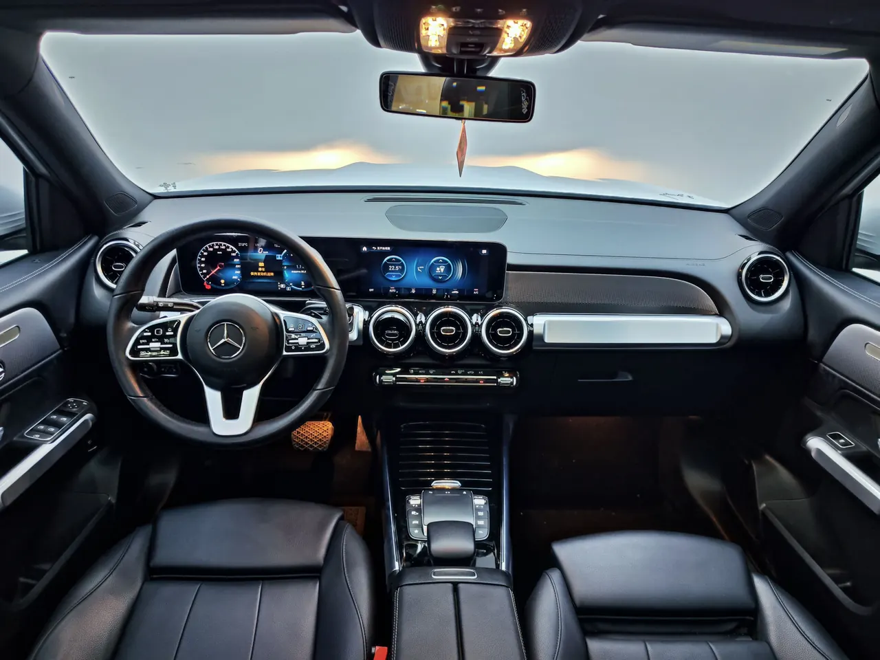 Mercedes Benz 2020 GLB 180 1.3T Dynamic Automatic 9