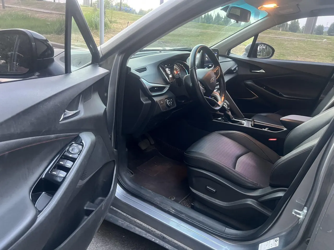 Chevrolet 2020 Volando 48V 1.3T Redline 530T Vertical Edition (52) Automatic Gear 4