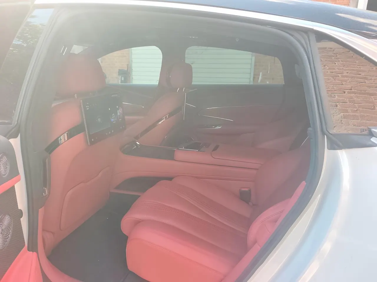 YangWang 2025 U7 EV Ultimate 4-seat Automatic Gear 4