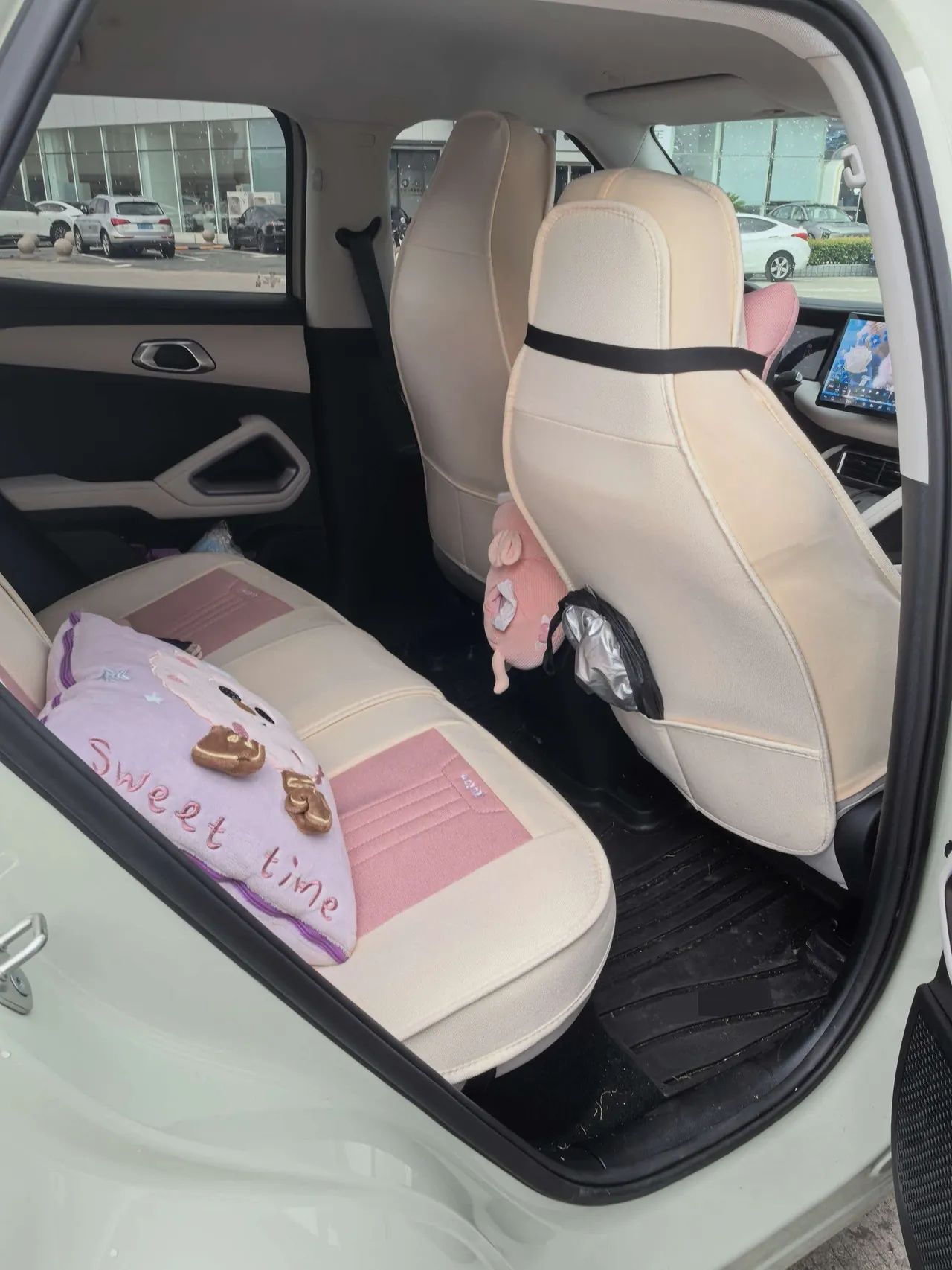 BYD 2025 Yuan UP Smart Driving 401KM Leading Automatic Gear 3