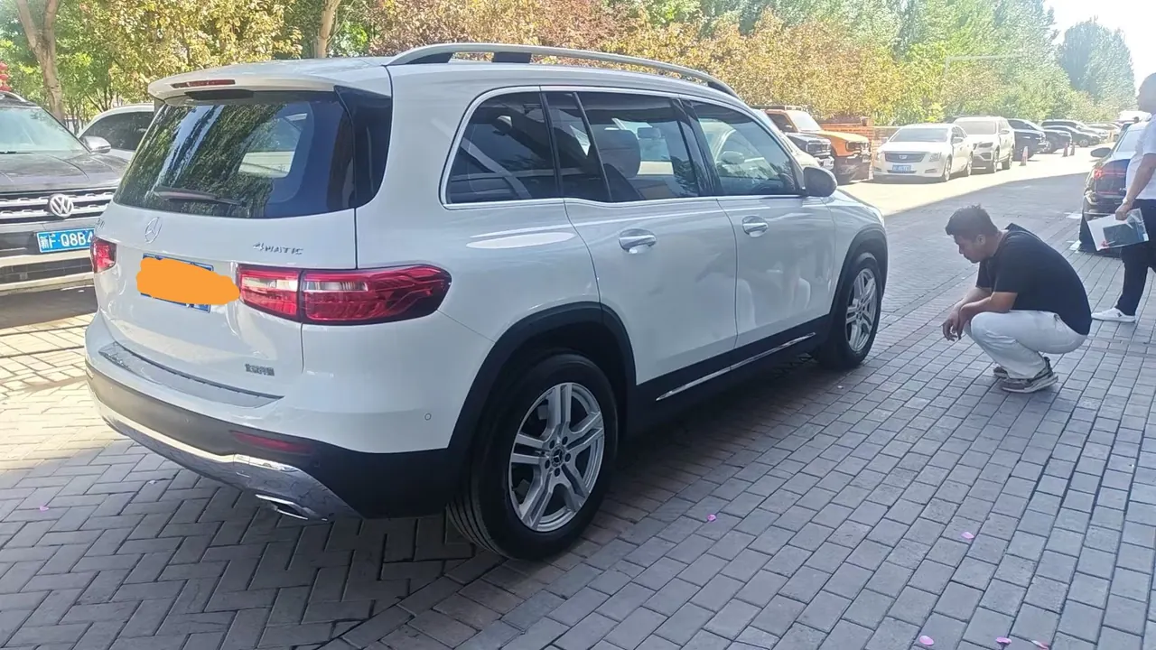 Mercedes Benz 2020 GLB 180 1.3T Fashion Automatic 5