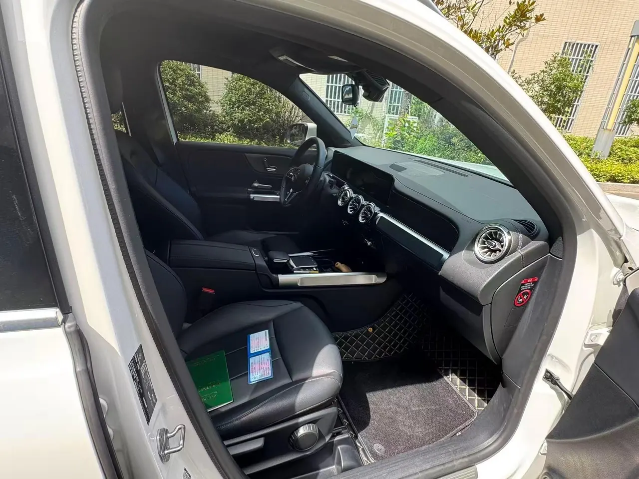 Mercedes Benz 2023 GLB 220 2.0T Dynamic Automatic 4