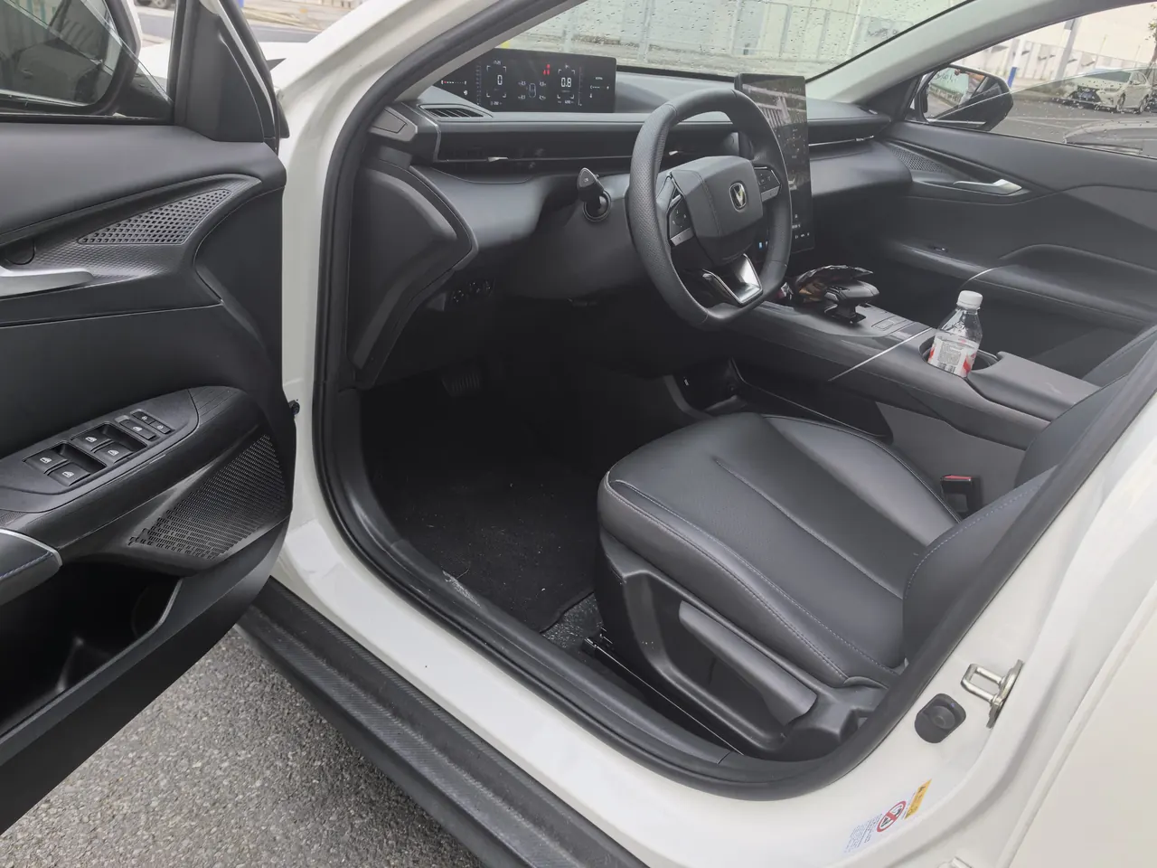 ChangAn 2025 Yidong 1.5T Blue Whale 500Bar Honorable Automatic Gear 3