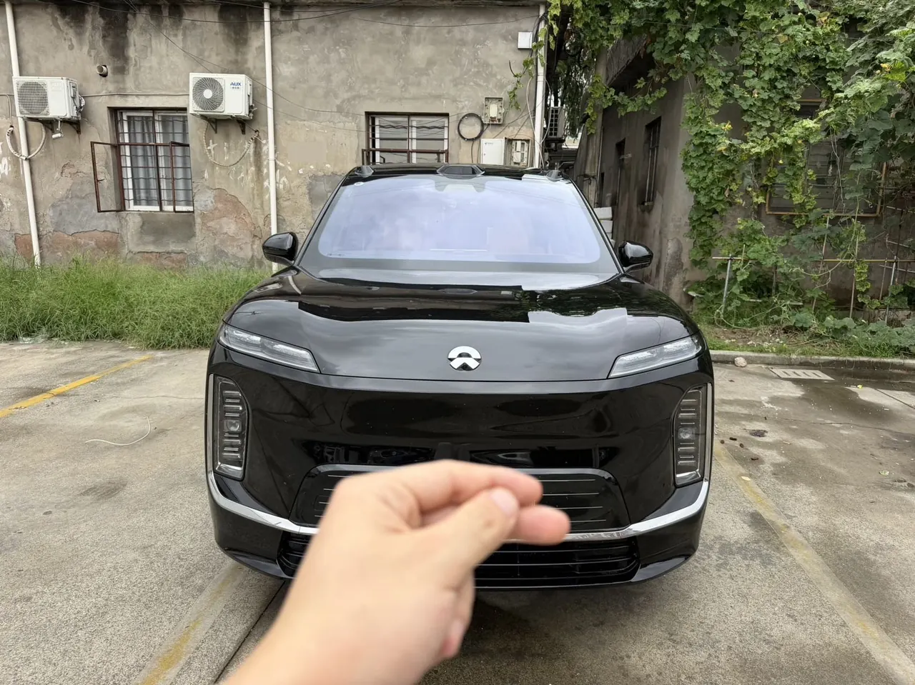 NIO 2026 ES 9 102kWh Executive Island Deluxe Automatic Gear 2