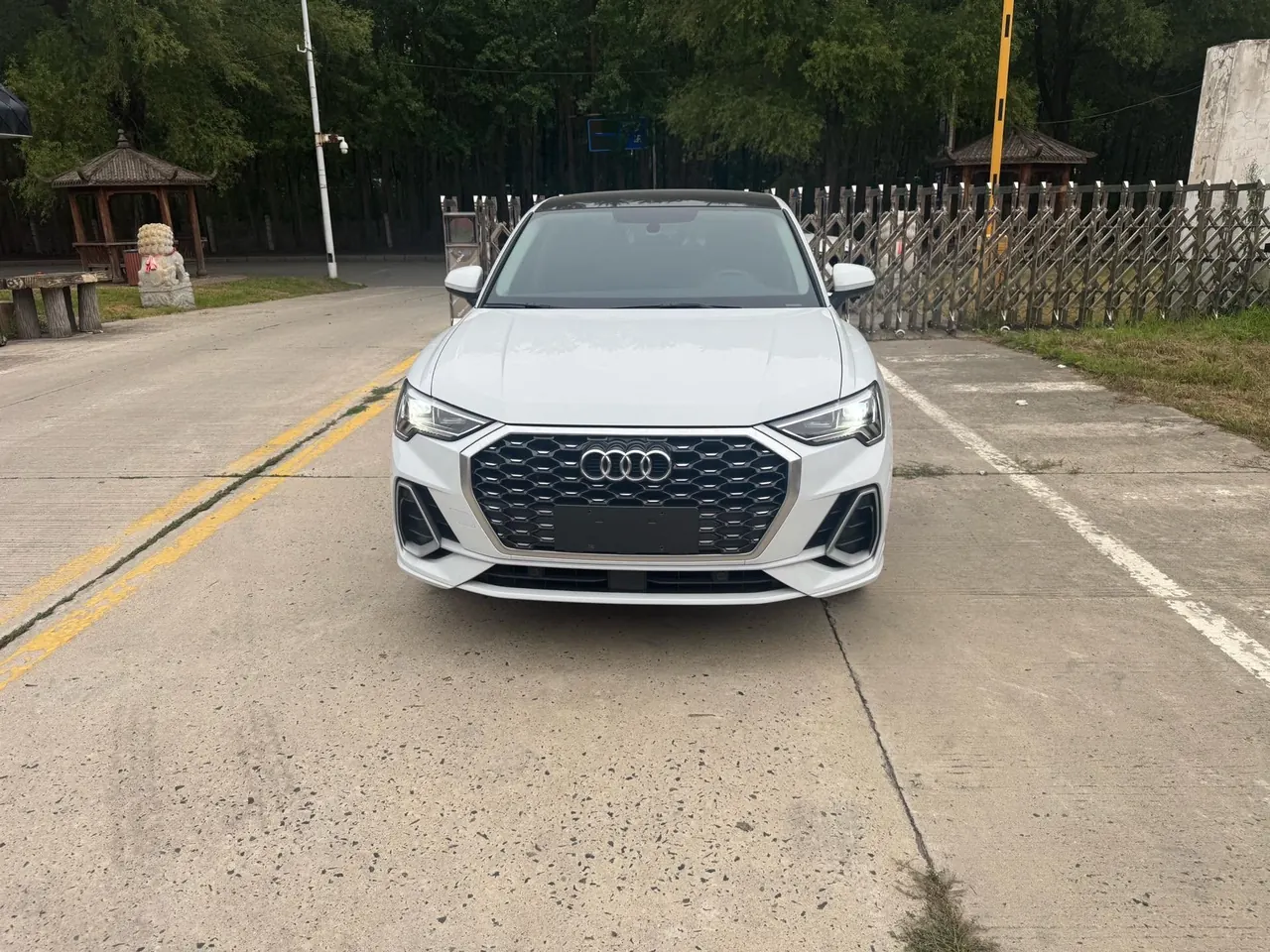 Audi 2023 Q3 Sportback 1.4TFSI 35TFSI aggressive automatic gear 2