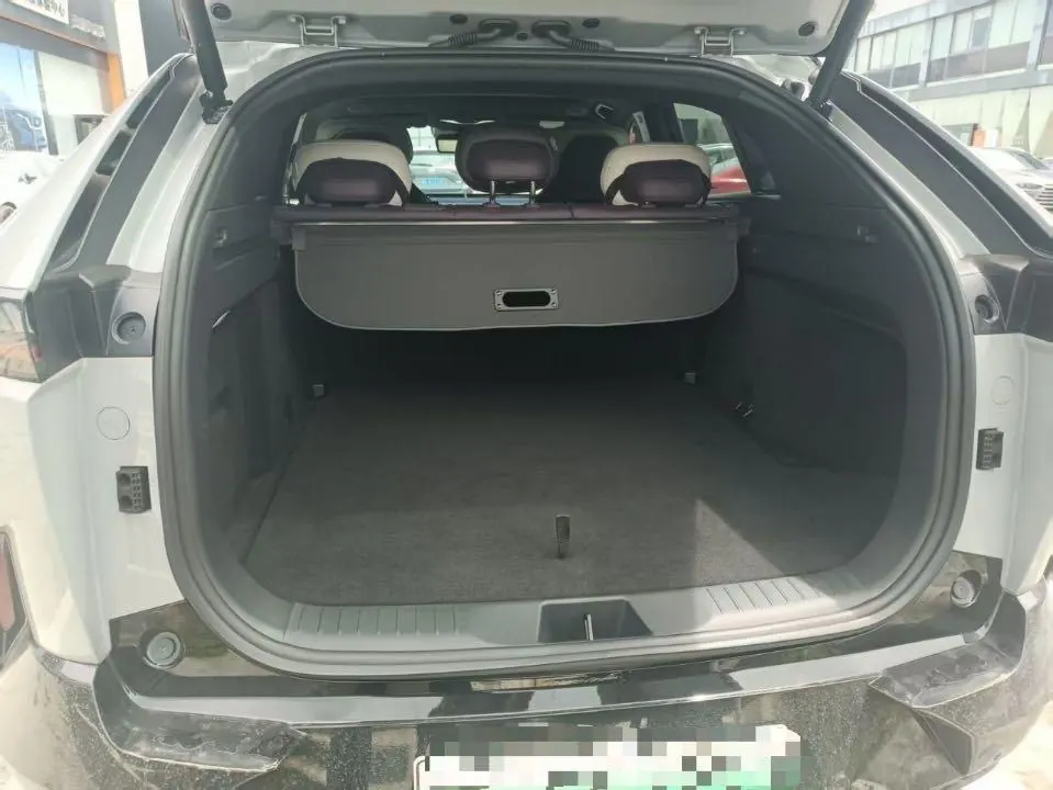 Mazda 2025 EZ-60 200 Max automatic gear 2