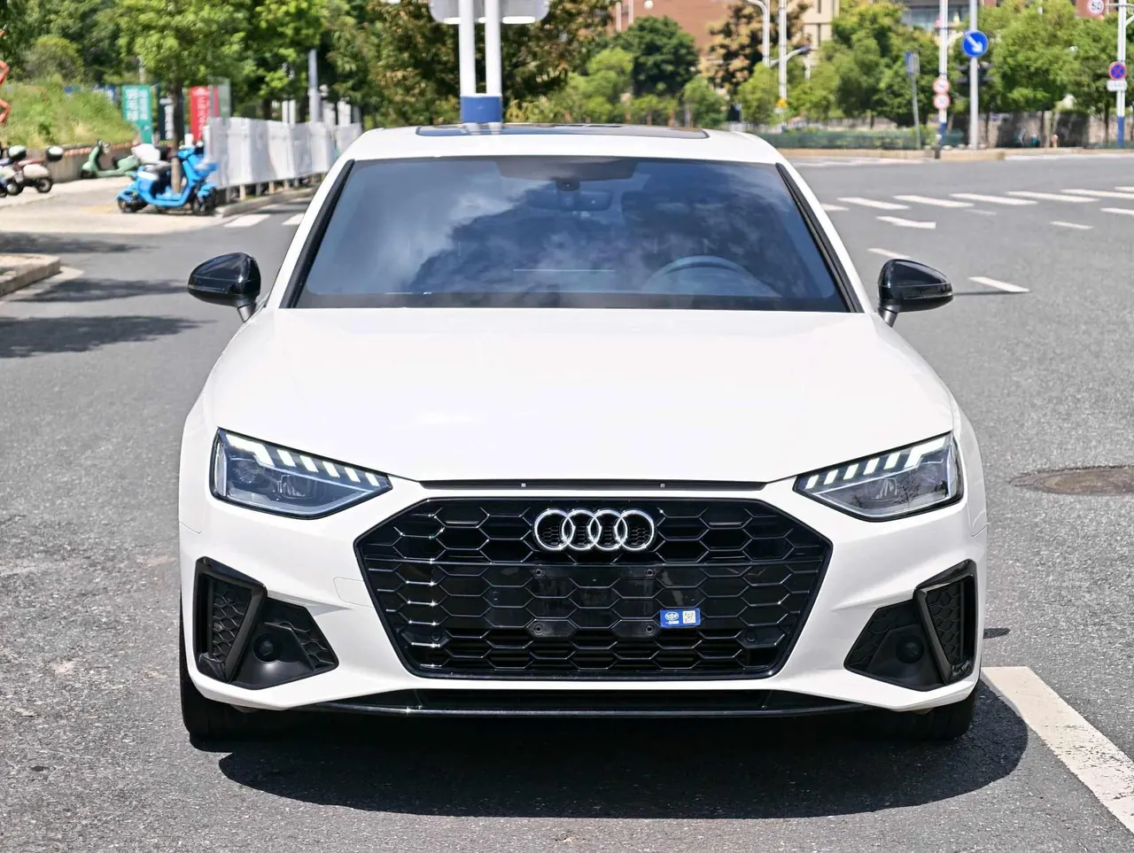 Audi 2023 A4L 2.0TFSI 40TFSI Deluxe Dynamic Automatic 2