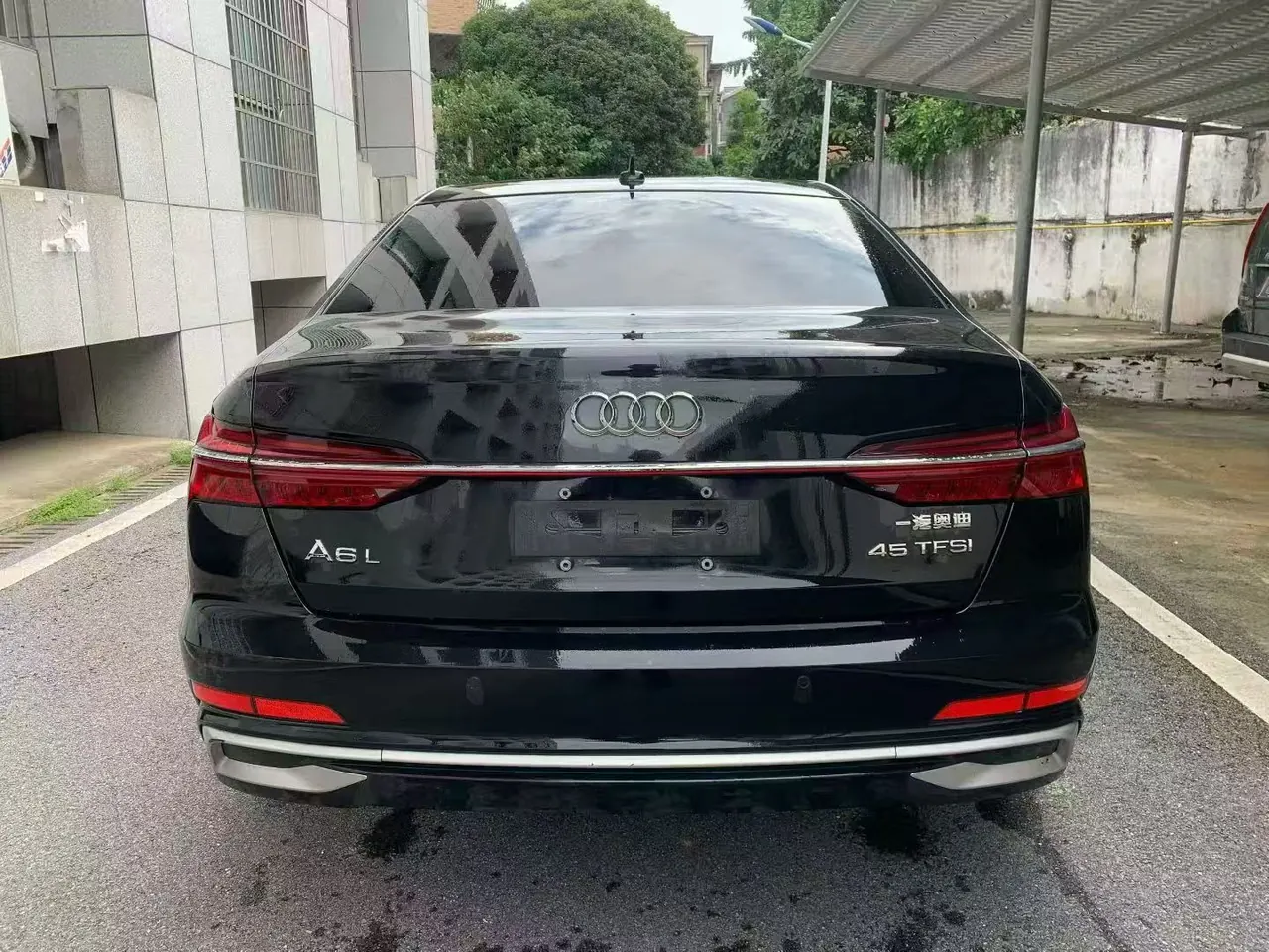 Audi 2022 A6L 2.0TFSI 40TFSI Deluxe Dynamic Automatic 6