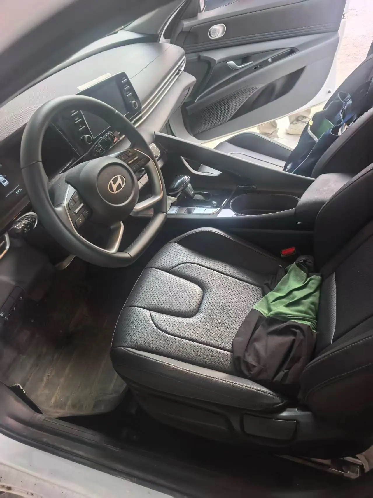 Hyundai 2023 Elantra-sedan 1.5 stepless GLX elite automatic gear 3