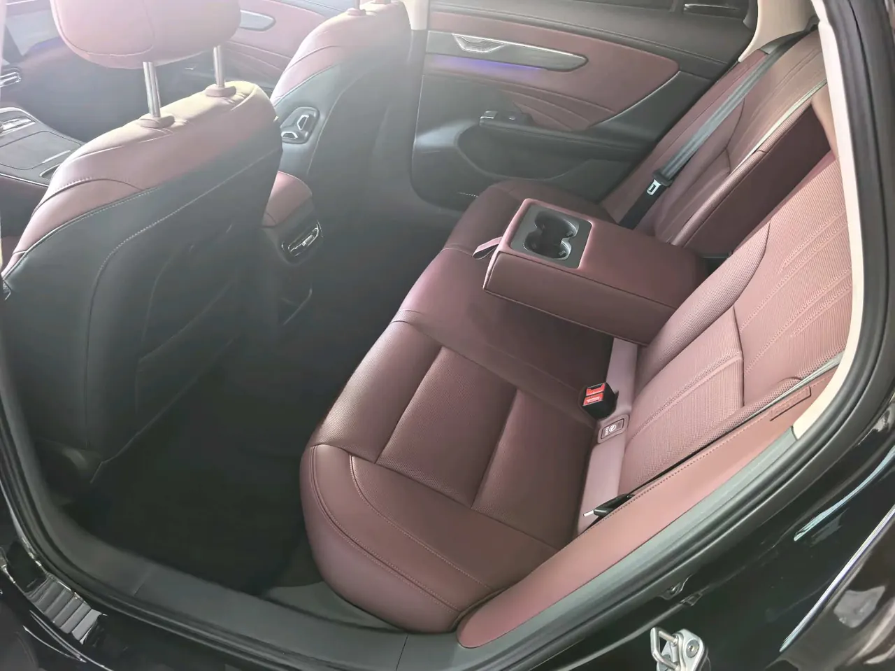 HongQi 2026 H5 2.0T Flag Collar Pro Edition Automatic Gear 4