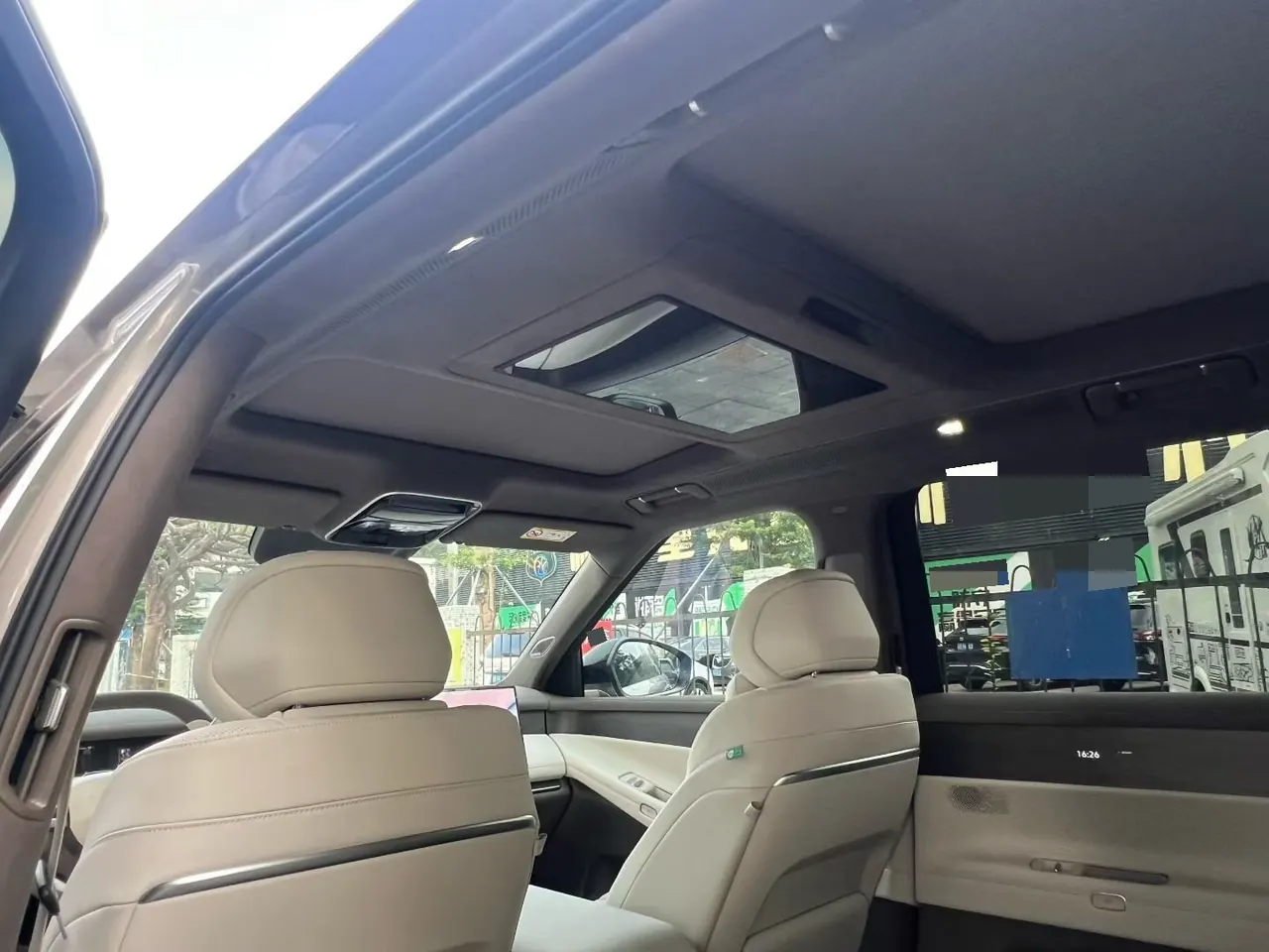 Volkswagen 2026 ID.ERA 9X Ultra 4-wheel drive automatic gear 4