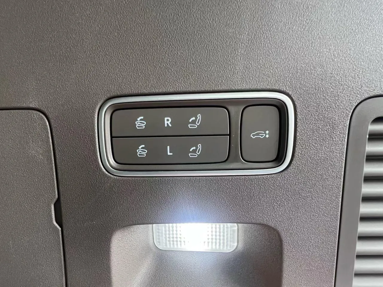 Volkswagen 2026 ID.ERA 9X Ultra 4-wheel drive automatic gear 6