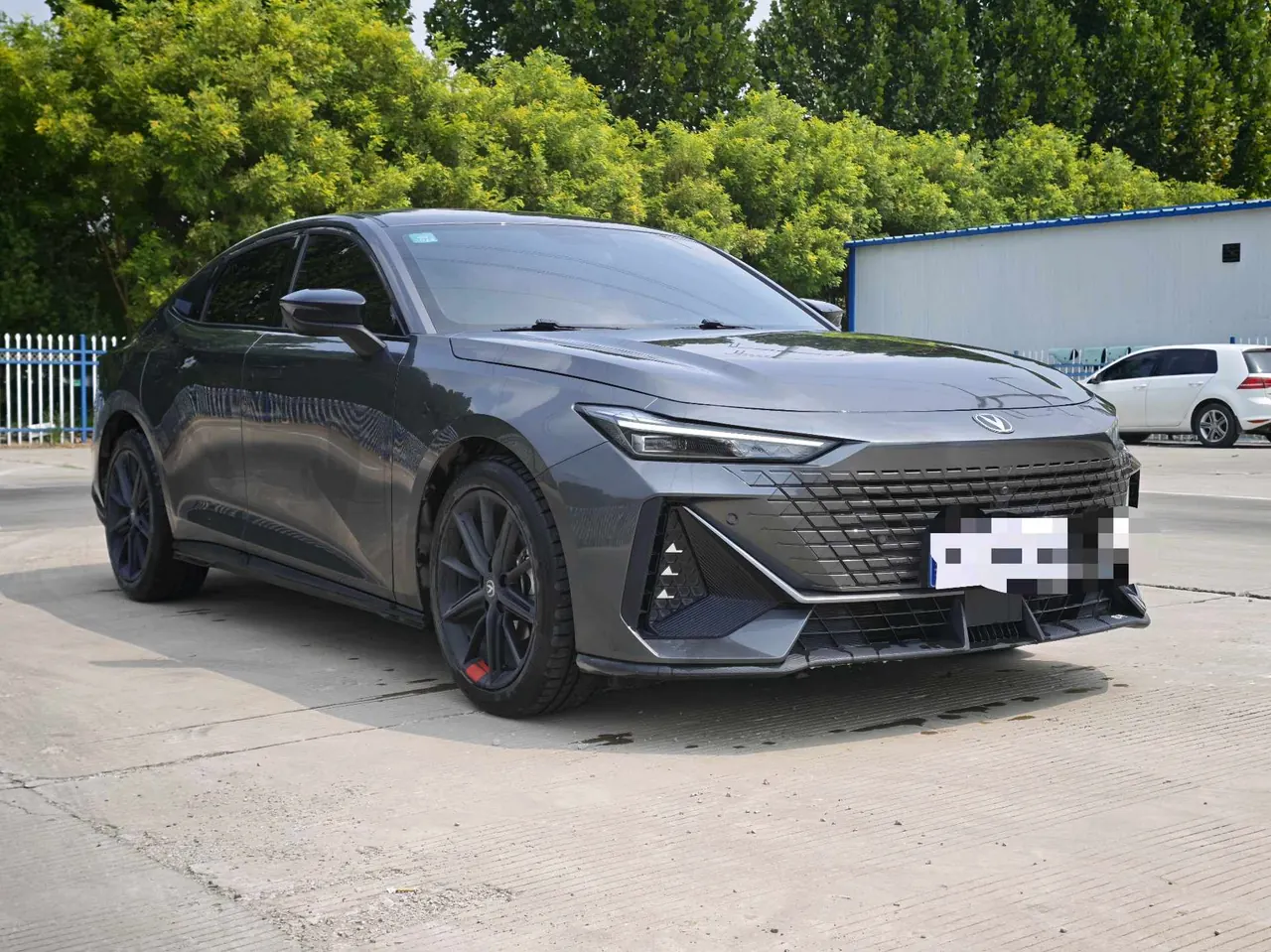 ChangAn 2022 UNI-V 1.5T honorable automatic gear 3