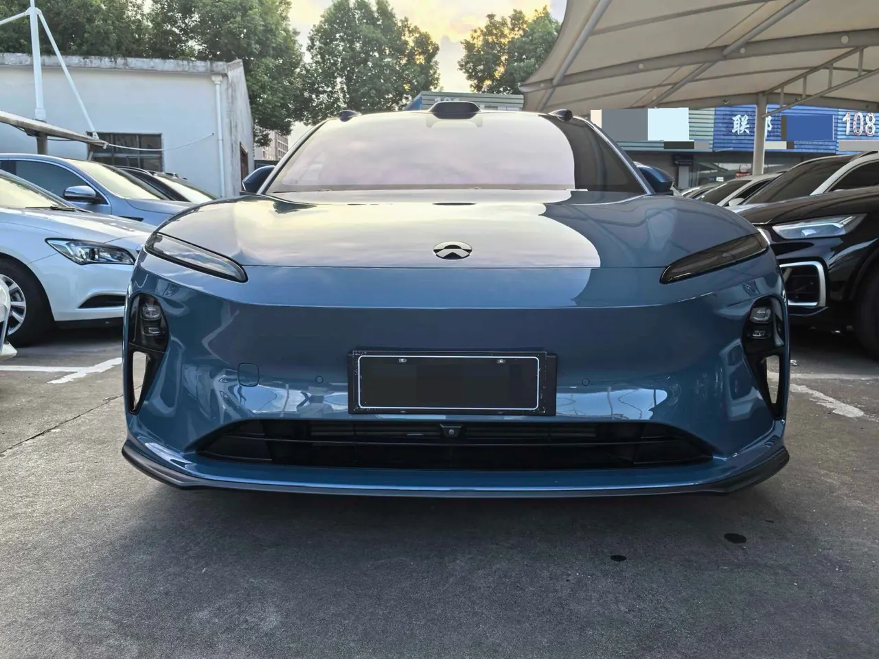 NIO 2022 ET5 75kWh automatic gear 2