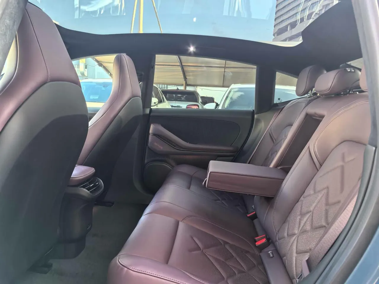 NIO 2022 ET5 75kWh automatic gear 4