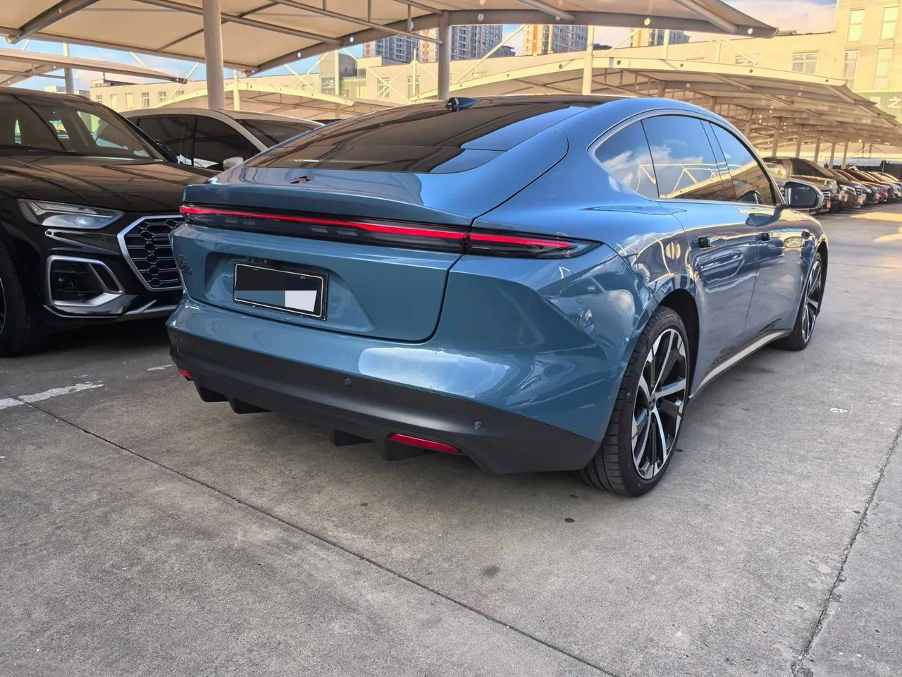 NIO 2022 ET5 75kWh automatic gear 6