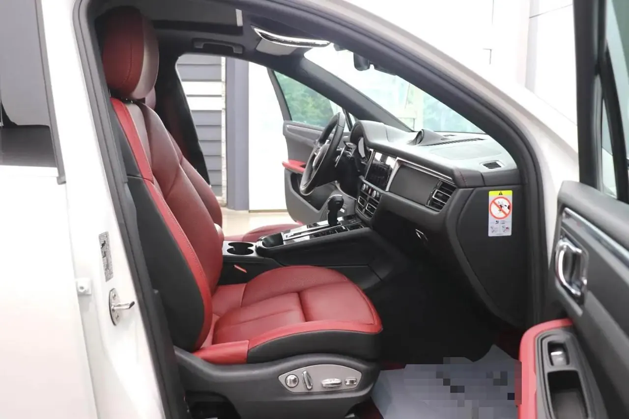 Porsche Macan (Imported) 2022 Macan 2.0T Automatic Gear 3