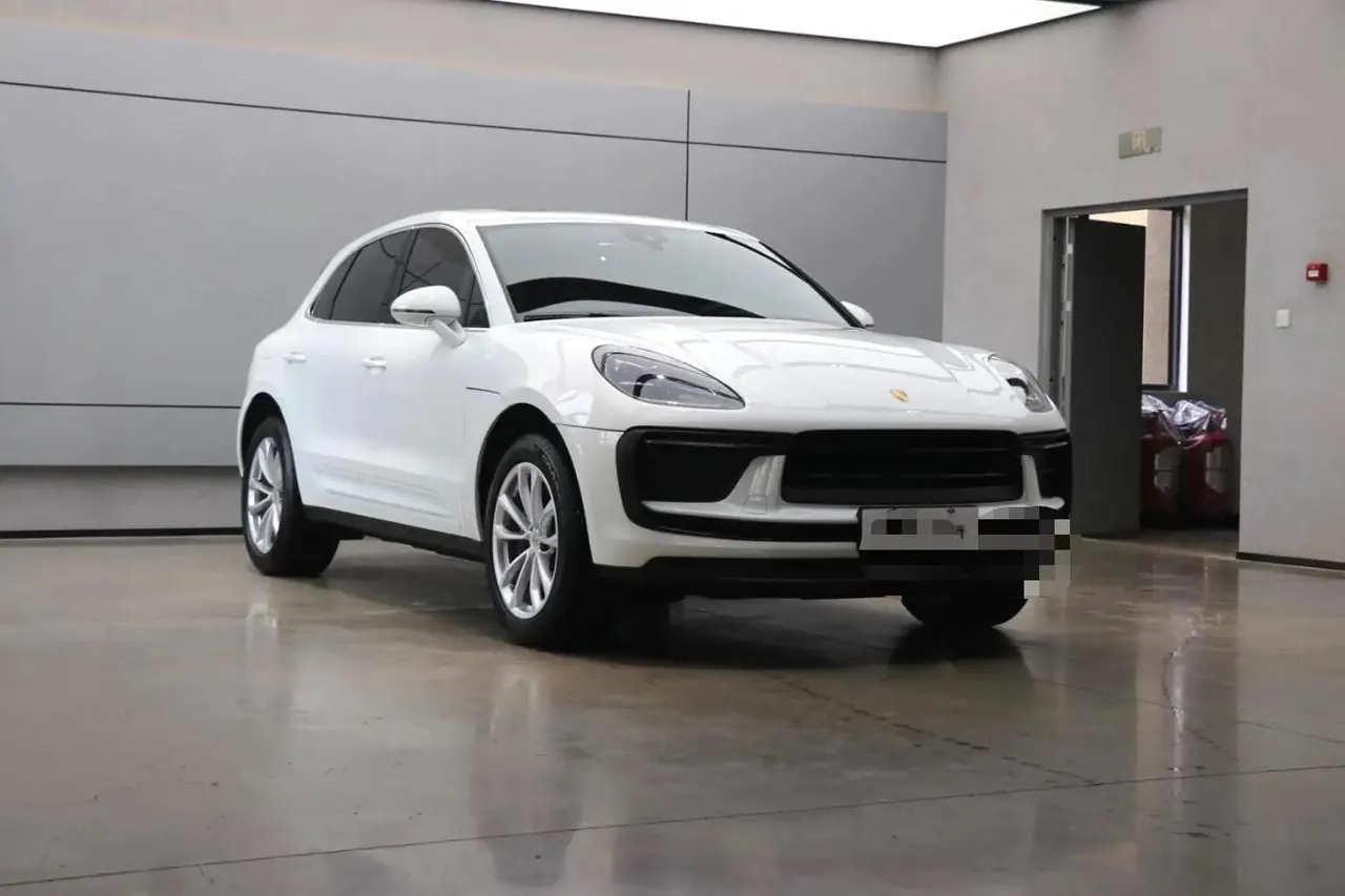 Porsche Macan (Imported) 2022 Macan 2.0T Automatic Gear 5