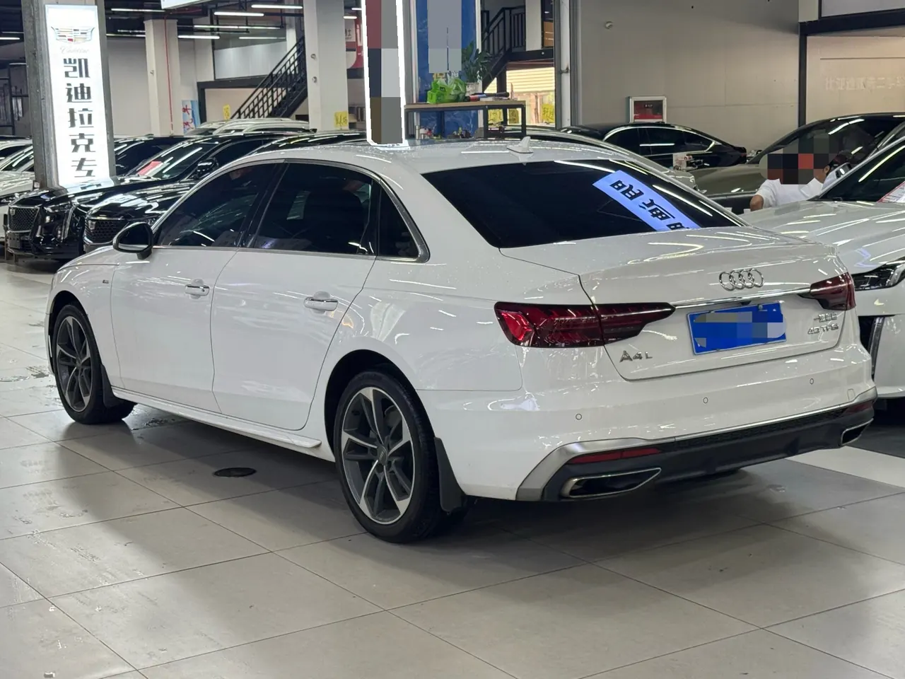 Audi 2020 A4L 2.0TFSI 40TFSI Fashion Dynamic Automatic 3