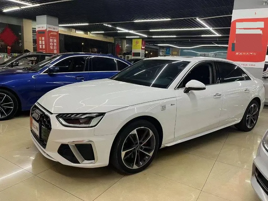 Open image lightbox: Audi 2023 A4L 2.0TFSI 40TFSI Fashion Dynamic Automatic